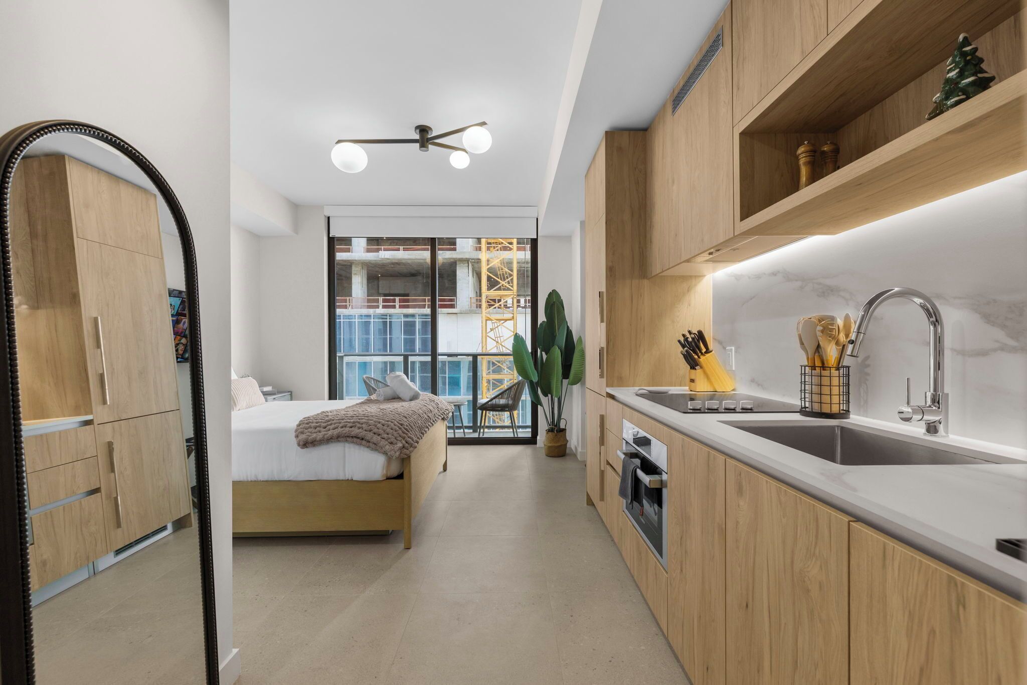 Design Studio, City View | Free WiFi