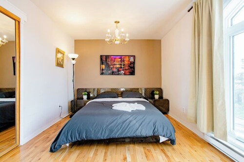 Luxury House Near Montreal – Self Check-In & Free parking