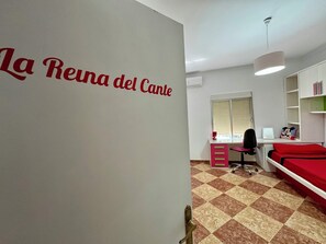 4 bedrooms, in-room safe, iron/ironing board, free WiFi