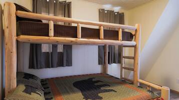 Ferros/tábuas de passar roupa, Wi-Fi, roupa de cama