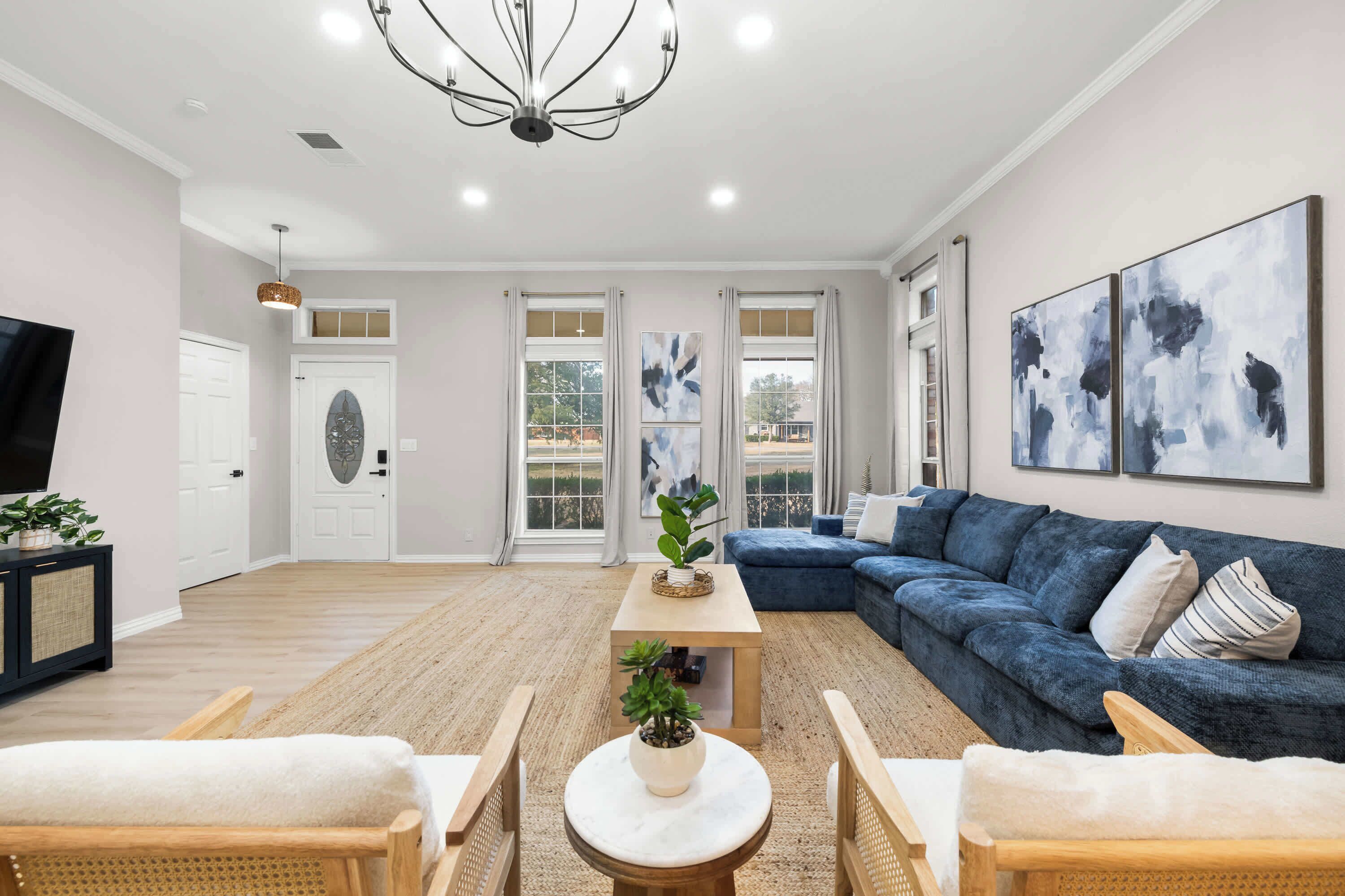 Una televisión, una oficina