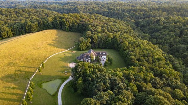 Aerial view - Hocking Manor | Hocking Hills, 8BR, Indoor Pool (Rockbridge)
