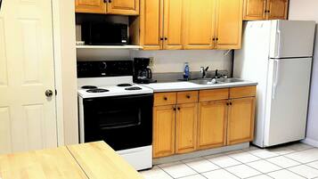 Mikrovågsugn, ugn och spishäll