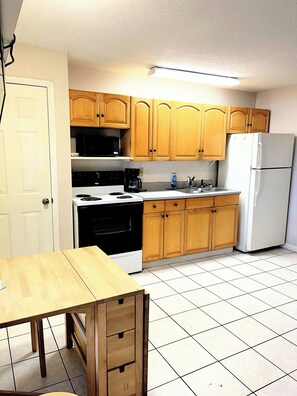 Mikrovågsugn, ugn och spishäll