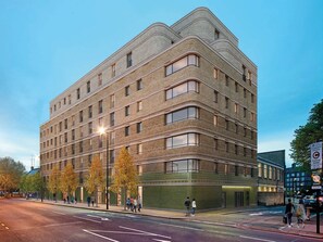 Front of property - INTERNATIONAL STUDENTS HOUSE VAUXHALL (London)