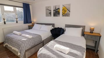 4 Schlafzimmer, individuell dekoriert, individuell eingerichtet