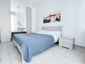 Estudio, balcón, vista a la ciudad | 1 habitación 