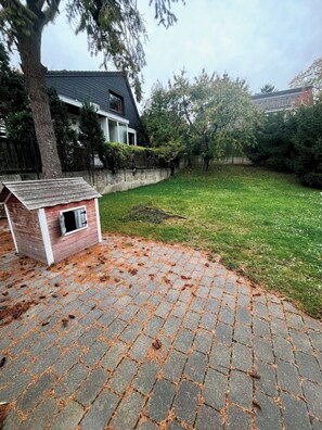 المنطقة المحيطة بالمنشأة