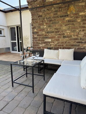 Terrace/patio - House with garden & private parking space in Cologne (Köln)