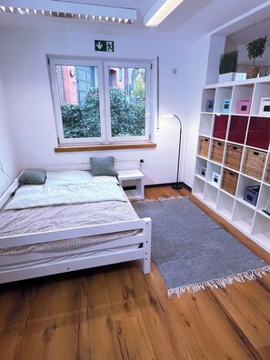 مكواة/لوح كي وواي فاي وملاءات أسرّة