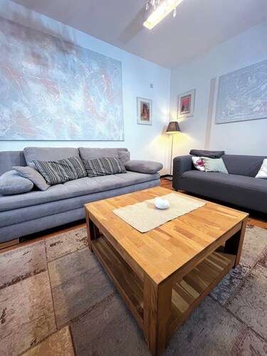 House with garden & private parking space in Cologne