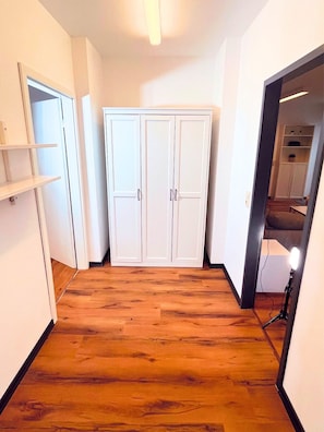 Interior - House with garden & private parking space in Cologne (Köln)