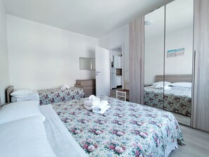 Apartamento, 1 quarto, sacada, vista para a cidade | 2 quartos