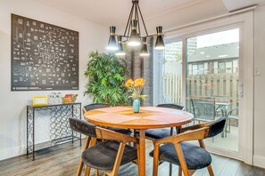 Dining - Chic Dtwn Indy Home, Close to Massachusetts Ave (Indianapolis)