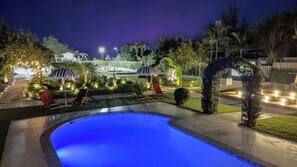 Outdoor pool - The Glam Homes (North Miami)