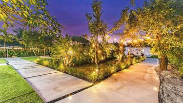 Khuôn viên nơi lưu trú