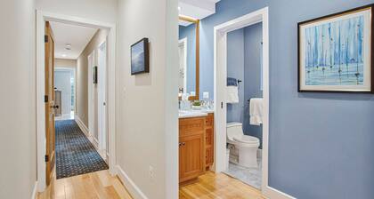 Luxe Row Home Steps to USNA Gate 3!