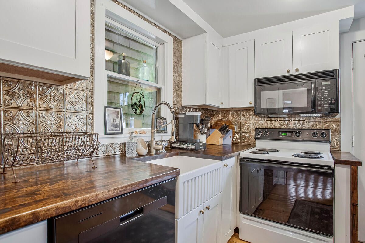 冰箱、微波炉、烤箱、炉灶