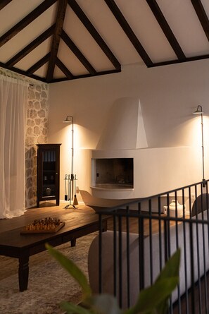Interior - Spacious and beautifully restored stone house nestled in a quiet village Orasac (Orašac)