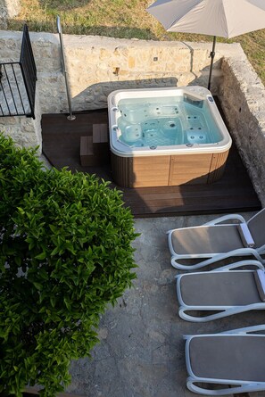 Terrace/patio - Spacious and beautifully restored stone house nestled in a quiet village Orasac (Orašac)