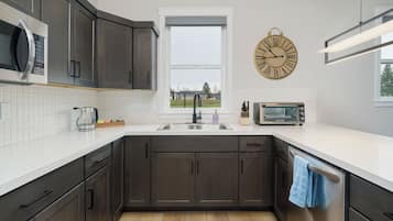 Fridge, microwave, dishwasher, coffee/tea maker