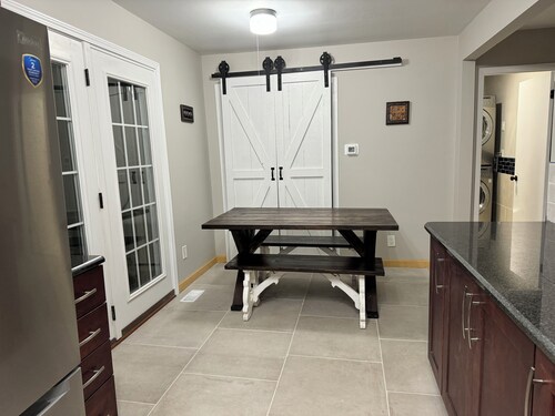 Terrific 3-bedroom family-friendly house close to everything in charming McHenry