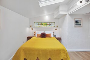 WiFi, bed sheets - Garden studio in Laurelhurst (Portland)