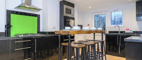 Fridge, microwave, oven, toaster