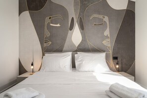 Desk, free WiFi, bed sheets - Special stone house with private pool, panoramic view, garden, barbecue, washing machine (Višnjan)