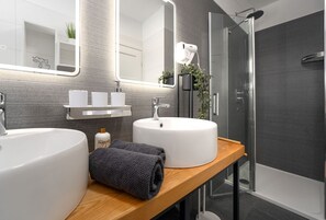 Shower, hair dryer, towels - Impressive villa with sauna, private pool, whirlpool, panoramic sea view (KAŠTELIR)