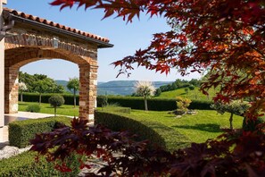 Property grounds - Stunning villa with magnificent panoramic views, private pool, children's swing, BBQ (VIŽINADA)