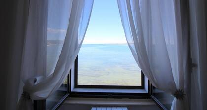 Emplacement de rêve dans le centre de Porec, à seulement 200 mètres de la plage avec vue sur la mer