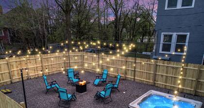 Epic Family Getaway Hot Tub + Mural Game Room