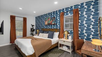 4 bedrooms, iron/ironing board, free WiFi, bed sheets