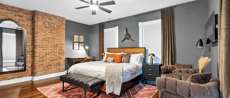 4 habitaciones, escritorio, tabla de planchar con plancha y wifi gratis