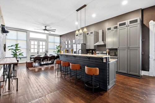 4 minutes from Dayton University! South Park-Oregon district with Game Lounge