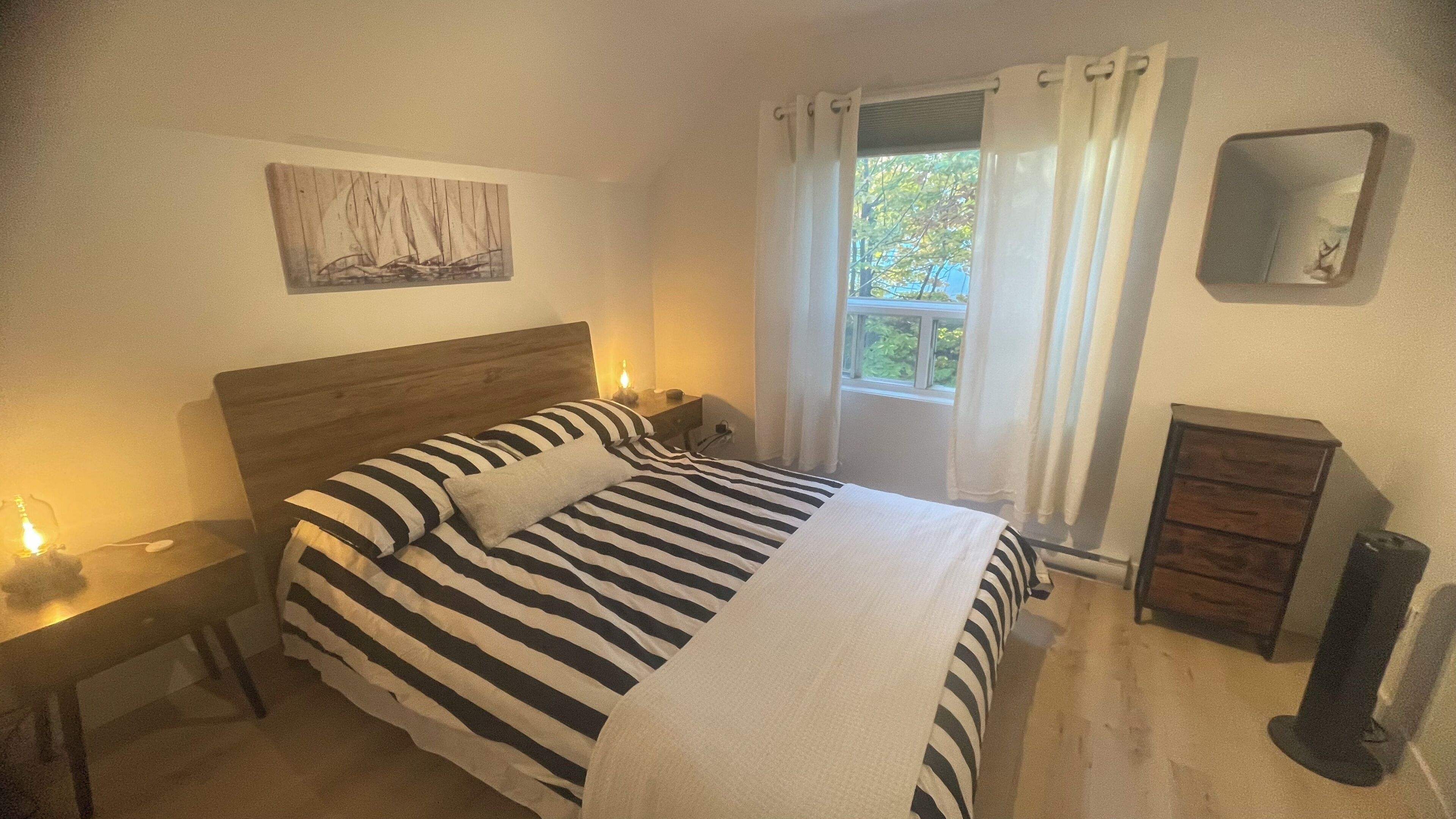 4 chambres, fer et planche à repasser, Wi-Fi, draps fournis