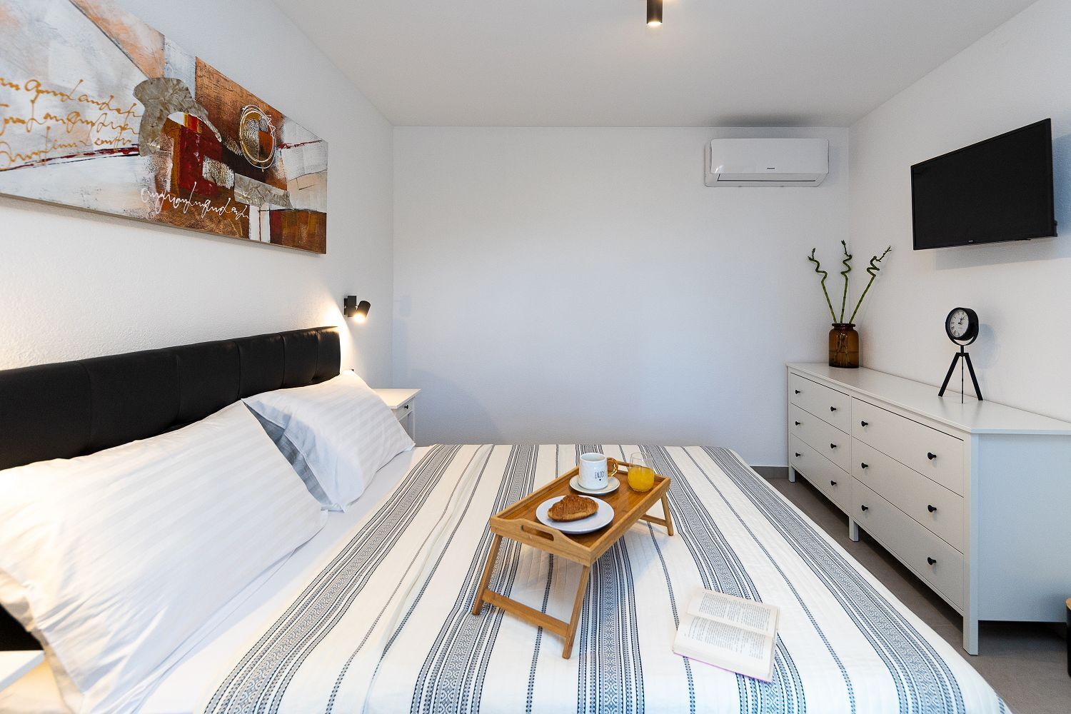 Schreibtisch, kostenloses WLAN, Bettwäsche