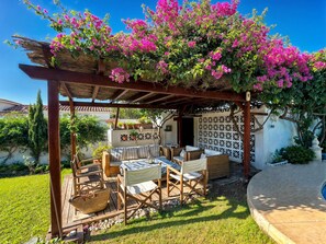 Terrace/patio - Villa Alfredo in Estepona: 4 bedrooms near the beach (Estepona)
