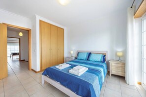 3 bedrooms, iron/ironing board, WiFi, bed sheets - Lote 14 Fontainhas Luz (Luz)