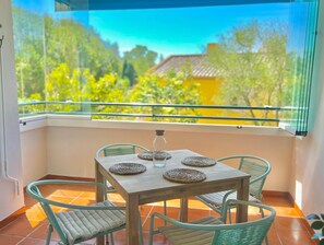 Dining - Elegant apartment in Estepona, near the sea (Estepona)