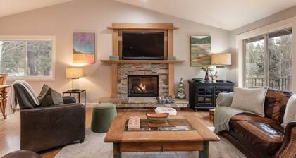 Theater + Hot Tub, SHARC, Sleeps 10, 2 Decks