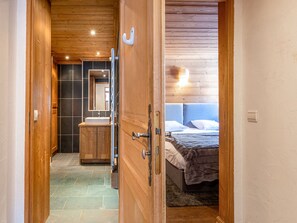 3 bedrooms, free WiFi, bed sheets - Comfortable apartment for 6 in central Val-d'Isère with Wifi (Val-d'Isère)