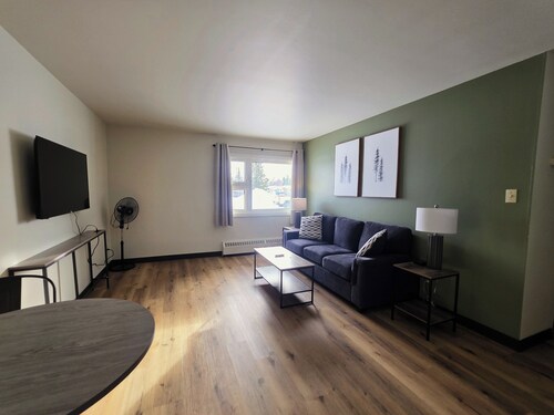 WorkStay Lodging - Kincaid SK