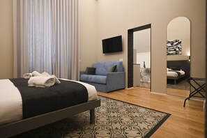 1 bedroom, iron/ironing board, travel cot, free WiFi - Design suite in the heart of Bari (Bari)