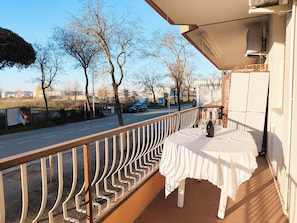 Balcony - Studio Apartment Near Piazza Nember (Jesolo)