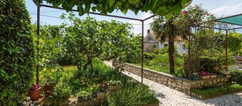 Charmante maison de vacances dans un emplacement de rêve à seulement 500 mètres de la plage avec parking, barbecue