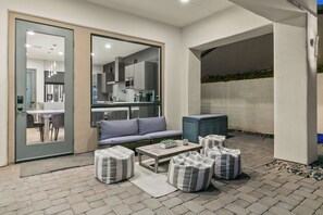 Outdoor dining - Carefree Casa: Resort-Style Home w/Heated Pool+Spa, Arcade, Pizza Oven & Casita (Indio)