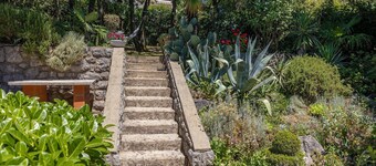 Impressive holiday home just 80 metres from the beach with Mediterranean garden and chill-out area