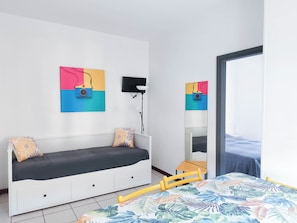 Appartement, 1 slaapkamer, balkon, uitzicht op de stad | Dineerruimte